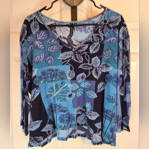 Le Mieux Studio Woman's Long Sleeve Blouse,  Size: XL, Color: Blue/Black w/ leaf - Picture 7 of 16